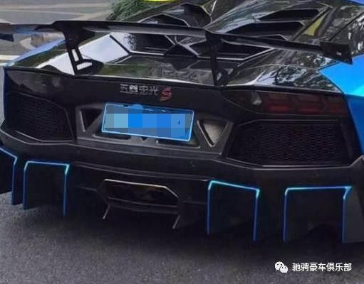 秋名山車神究竟被誰打敗了？如今車標依然在，不見當年老司機！