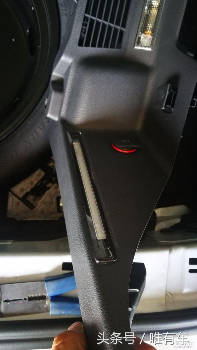 高爾夫升級原廠車標(biāo)翻蓋倒車攝像頭