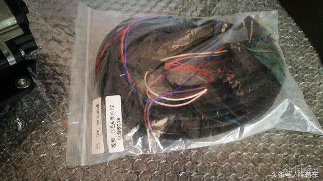 高爾夫升級原廠車標(biāo)翻蓋倒車攝像頭