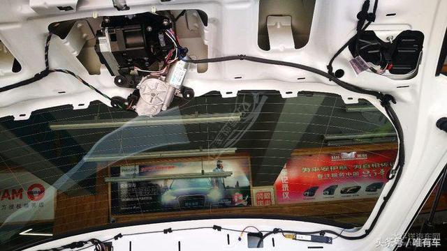 高爾夫升級原廠車標(biāo)翻蓋倒車攝像頭