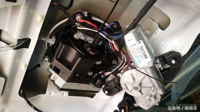 高爾夫升級原廠車標(biāo)翻蓋倒車攝像頭