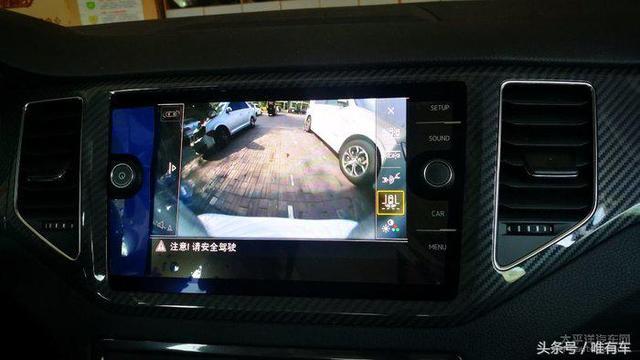 高爾夫升級原廠車標(biāo)翻蓋倒車攝像頭