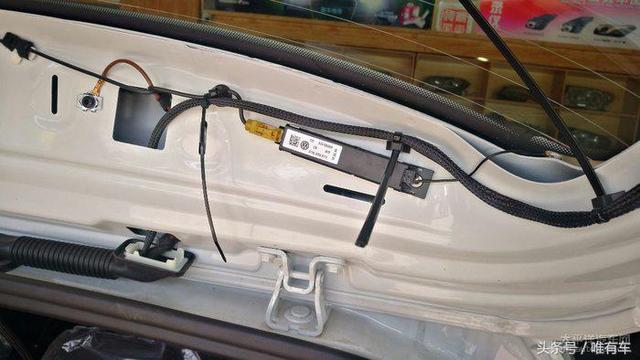 高爾夫升級原廠車標(biāo)翻蓋倒車攝像頭