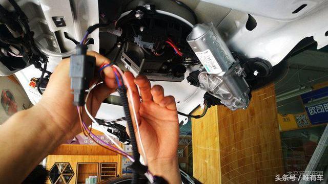 高爾夫升級原廠車標(biāo)翻蓋倒車攝像頭