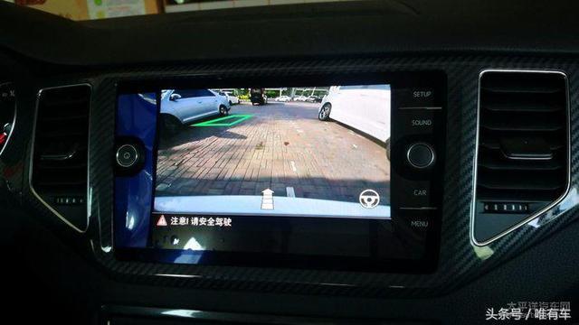 高爾夫升級原廠車標(biāo)翻蓋倒車攝像頭