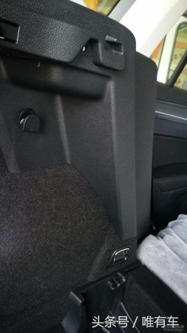 高爾夫升級原廠車標(biāo)翻蓋倒車攝像頭