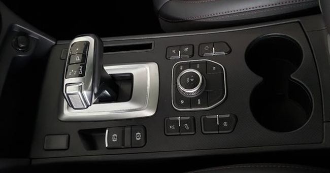 19款哈弗H6 Coupe到店，國六動力+電子檔桿，新車標夠勁！