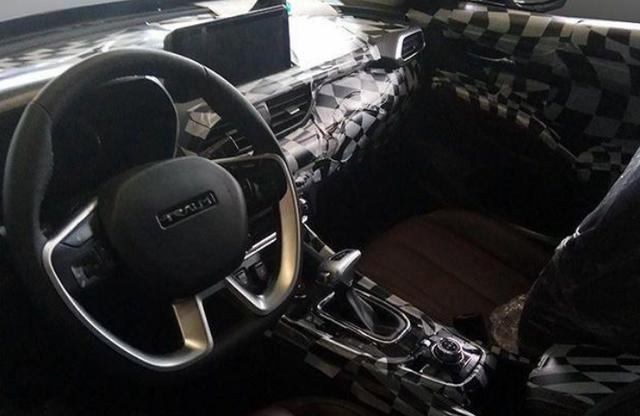 眾泰皮尺部再立新功！這次不僅克隆了外形，連車標都沒放過！