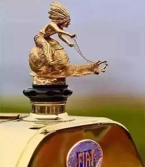 這些車標，認識3個，您絕對就是老司機 !