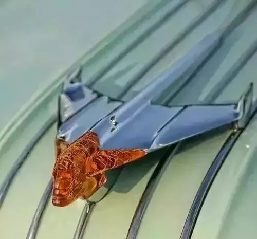 這些車標，認識3個，您絕對就是老司機 !