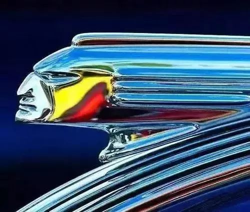 這些車標，認識3個，您絕對就是老司機 !