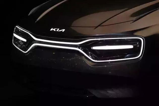 繼奧迪寶馬大眾之后，日產的車標也被壓扁了，3D邁向2D