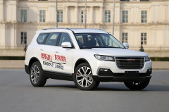 哈弗新車到店！2.0T+7DCT，網友：全新黑底色LOGO很霸氣