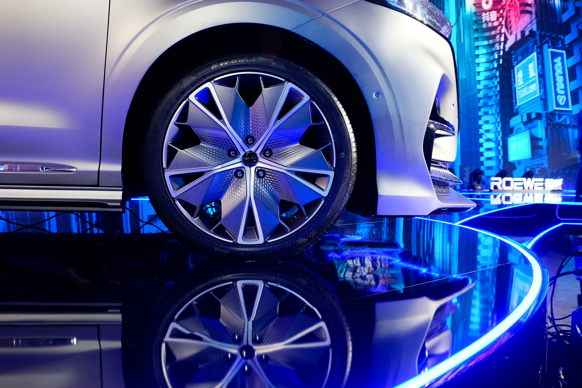 開啟品牌新紀元 榮威品牌日發布多款重磅新車