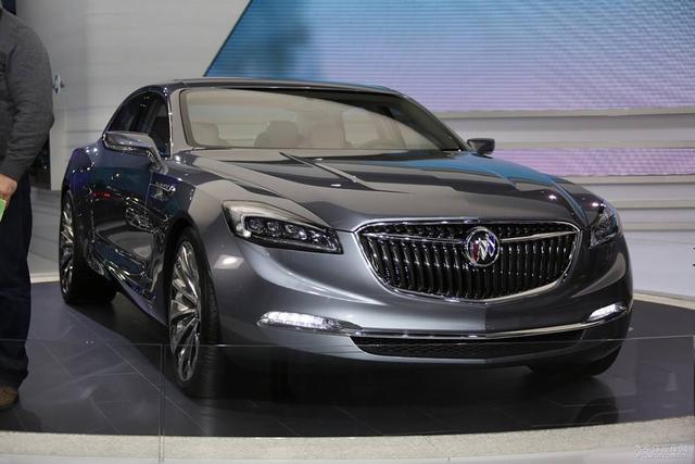 車標像屌絲車，沒想到比寶馬貴，坐上感覺值100萬