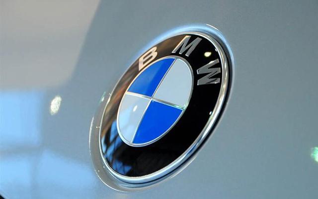 就在前天！寶馬發布全新&ldquo;藍天白云&rdquo;車標，網友：美或丑不好說
