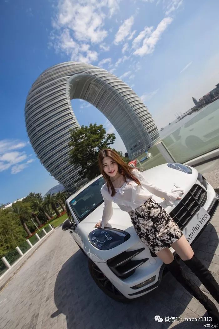 小哥花了一輛macan的錢來改裝新提的車，尤其那個輪轂。。。。。