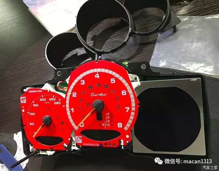 小哥花了一輛macan的錢來改裝新提的車，尤其那個輪轂。。。。。