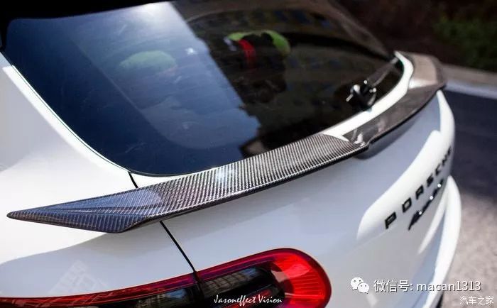 小哥花了一輛macan的錢來改裝新提的車，尤其那個輪轂。。。。。