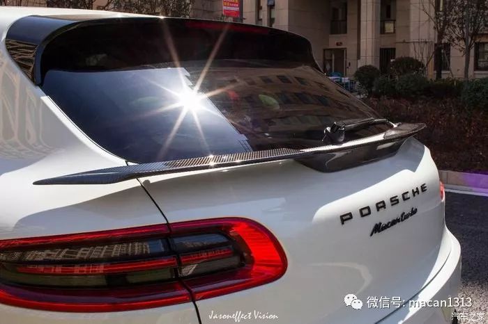 小哥花了一輛macan的錢來改裝新提的車，尤其那個輪轂。。。。。