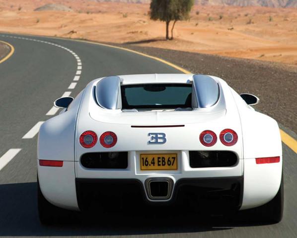 車標(biāo)是字母&ldquo;B&rdquo;，比亞迪想模仿，結(jié)果尷尬了！