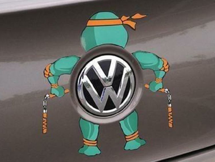 4個被車主&ldquo;玩壞&rdquo;的車標，第1個就算了，第4個是不是不吉利？