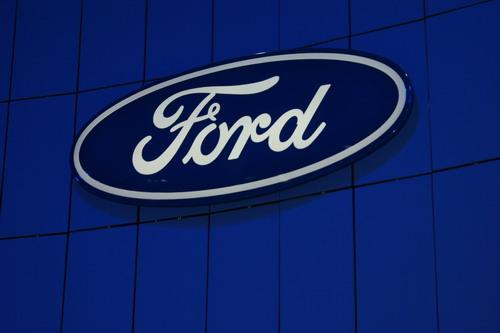 雪佛蘭標志是蝴蝶結，福特是兔子，這些名車車標意義你知道幾個？