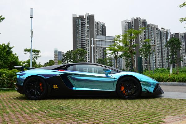 蘭博基尼龍年限量版，全球僅10臺，連車標都換了！