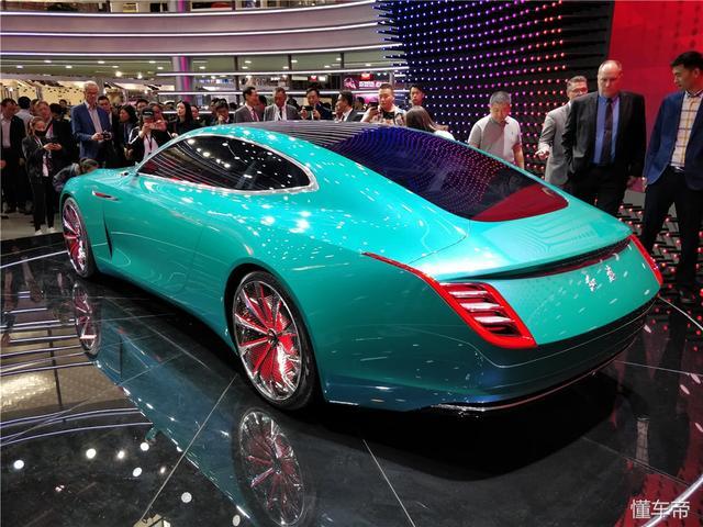 全球首發的紅旗超跑！光車標就能值1000萬，勞斯萊斯都被打臉