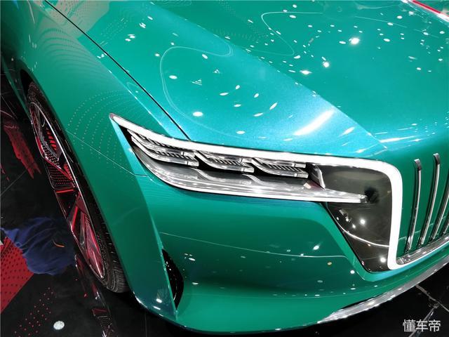 全球首發的紅旗超跑！光車標就能值1000萬，勞斯萊斯都被打臉