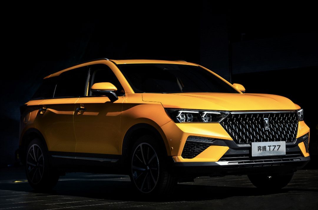 一汽奔騰換的，不僅僅是全新車標...