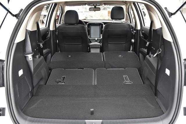 Build Your Dreams 成真，換掉車標，采用新造型，終于要騰飛了