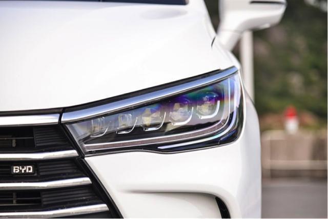 Build Your Dreams 成真，換掉車標，采用新造型，終于要騰飛了