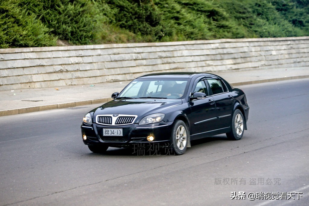 朝鮮數(shù)款&ldquo;和平&rdquo;牌小汽車，大都有中國(guó)汽車影子，車標(biāo)獨(dú)特寓意深