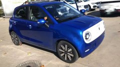 歐拉R1實車曝光，車標一塊黑