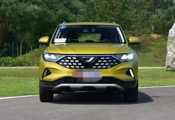 又是一款摳標車？網友改裝捷達VS5車標，車主：這下順眼多了！