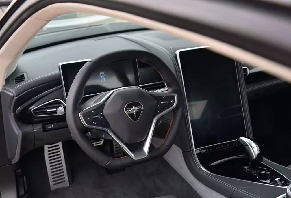 以&ldquo;蜻蜓&rdquo;做車標、純電動超級跑車、這款自主跑車橫空出世了！