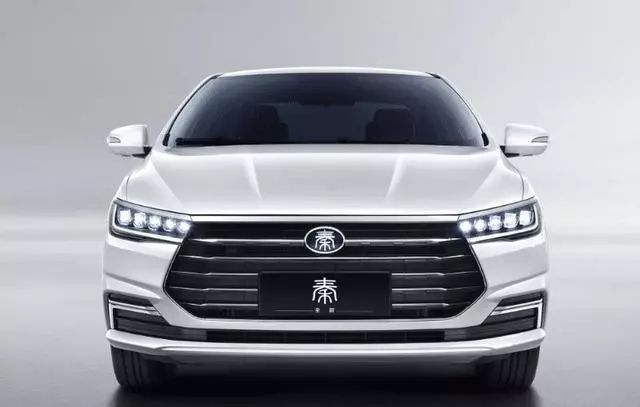 比亞迪終于&ldquo;聽勸&rdquo;了，新車標已注冊，高級感并肩奔馳