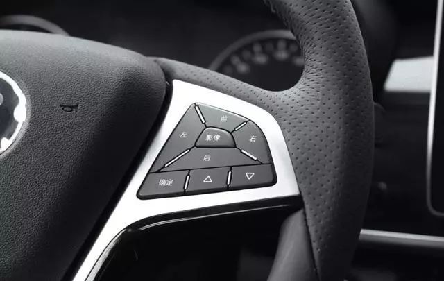 比亞迪終于&ldquo;聽勸&rdquo;了，新車標已注冊，高級感并肩奔馳