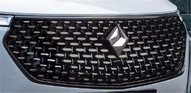 寶駿終于換車標(biāo)了！！！