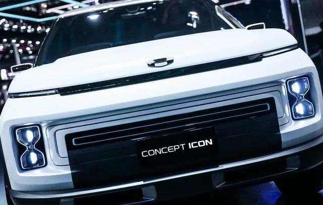 吉利更換全新車標，顏值直逼保時捷，品牌瞬間提升10個檔次！