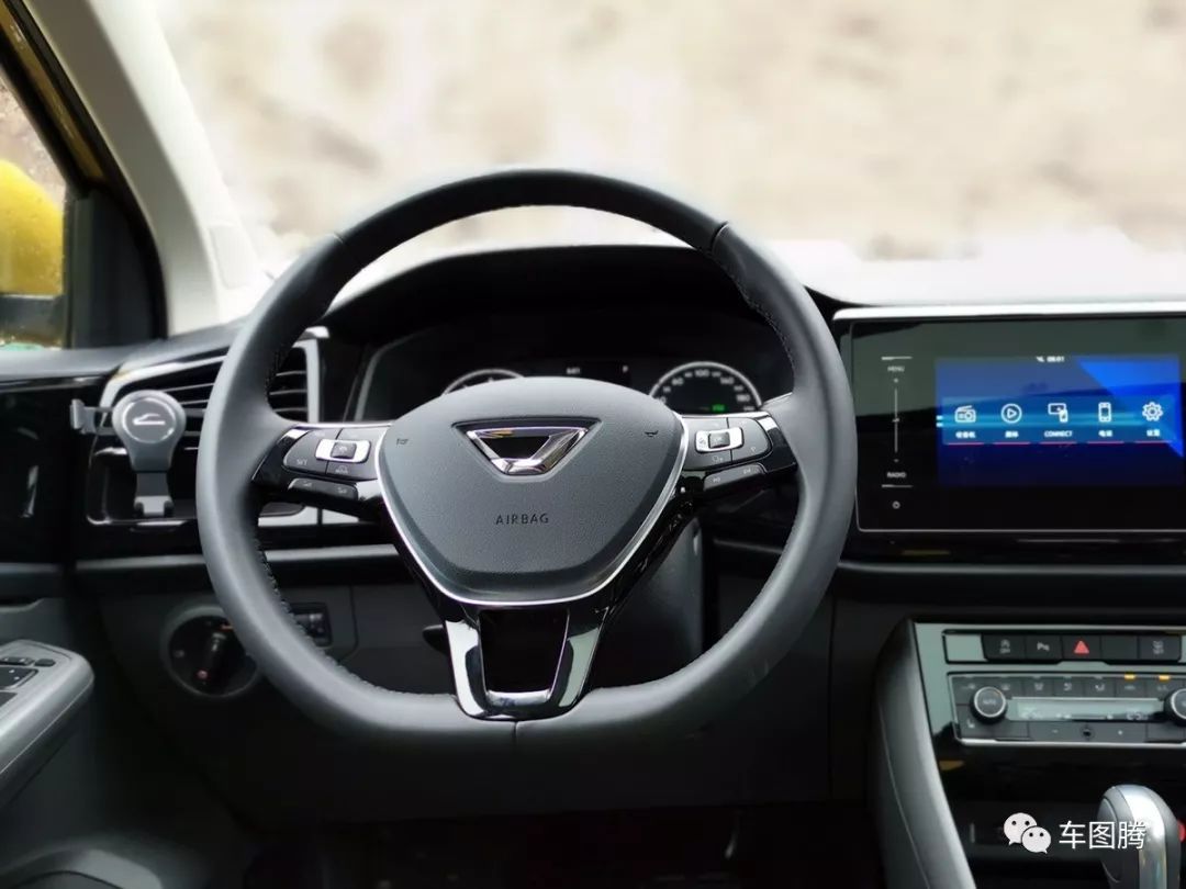 試駕JETTA VS5：除了車標(biāo)是&ldquo;捷達(dá)&rdquo;，其他都是&ldquo;大眾&rdquo;