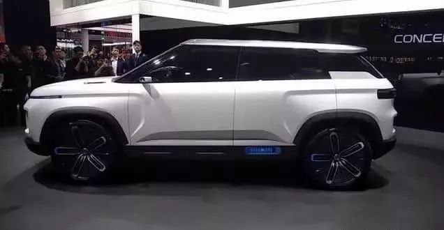 吉利又換車標了，這次保證沒人&ldquo;罵&rdquo;，新車標是真的霸氣！