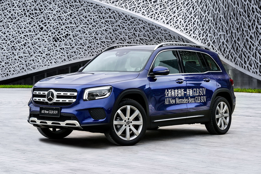 請你認清楚，這4款車雖掛著豪華品牌車標，但還真不是豪車！