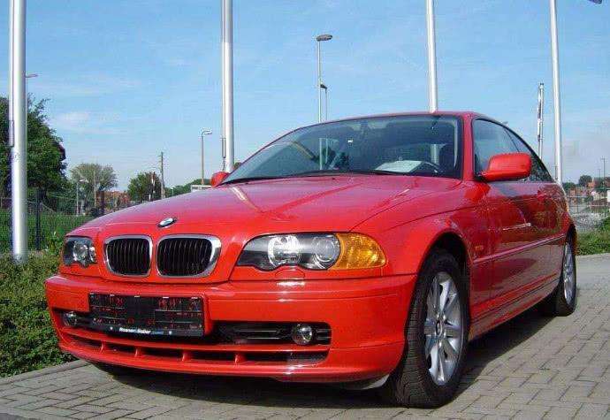 德國(guó)寶馬與華晨寶馬差距有多大？ 不只是車標(biāo)，車主哭訴：50萬(wàn)白花了！