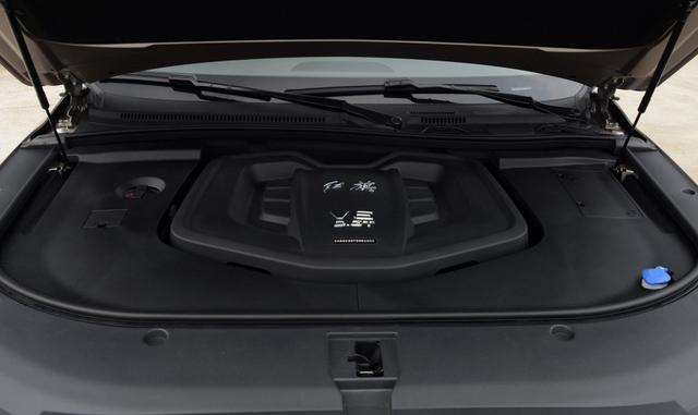 國產&ldquo;真旗艦&rdquo;，35萬V6四驅大五座，車標豪橫超奔馳，不香？