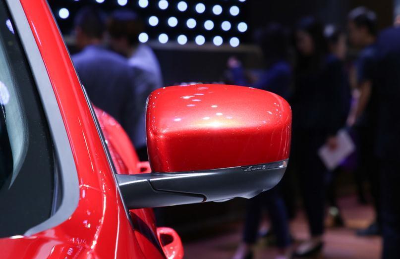 豪車界的標(biāo)桿，車標(biāo)彰顯身份，長超5020mm，只要96萬起！