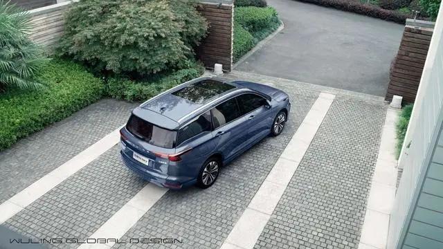 懸浮車頂還帶獨立腿托，五菱又一款神車要來了