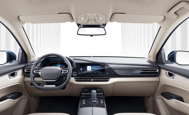 懸浮車頂還帶獨立腿托，五菱又一款神車要來了