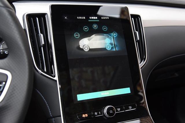 除了換裝R車標還有啥亮點？榮威R ER6值不值得期待